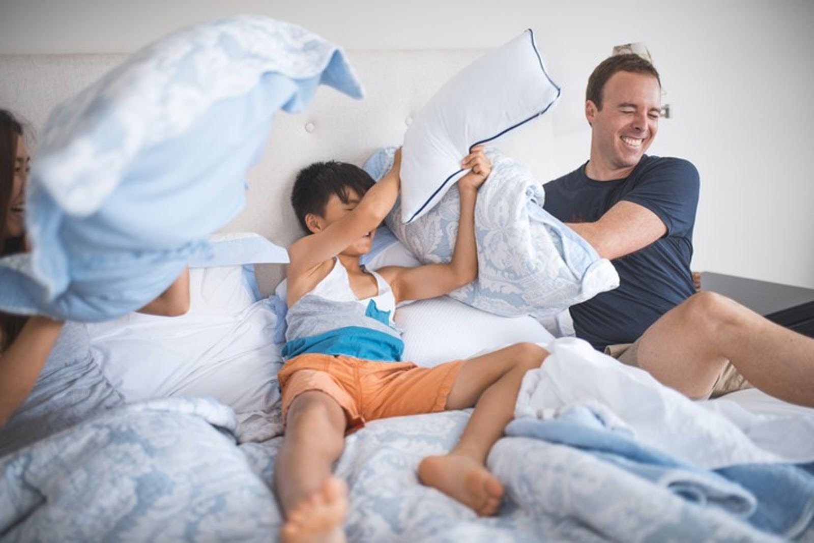 How Many Pillows Should I Use? How Many Pillows Should I Use?